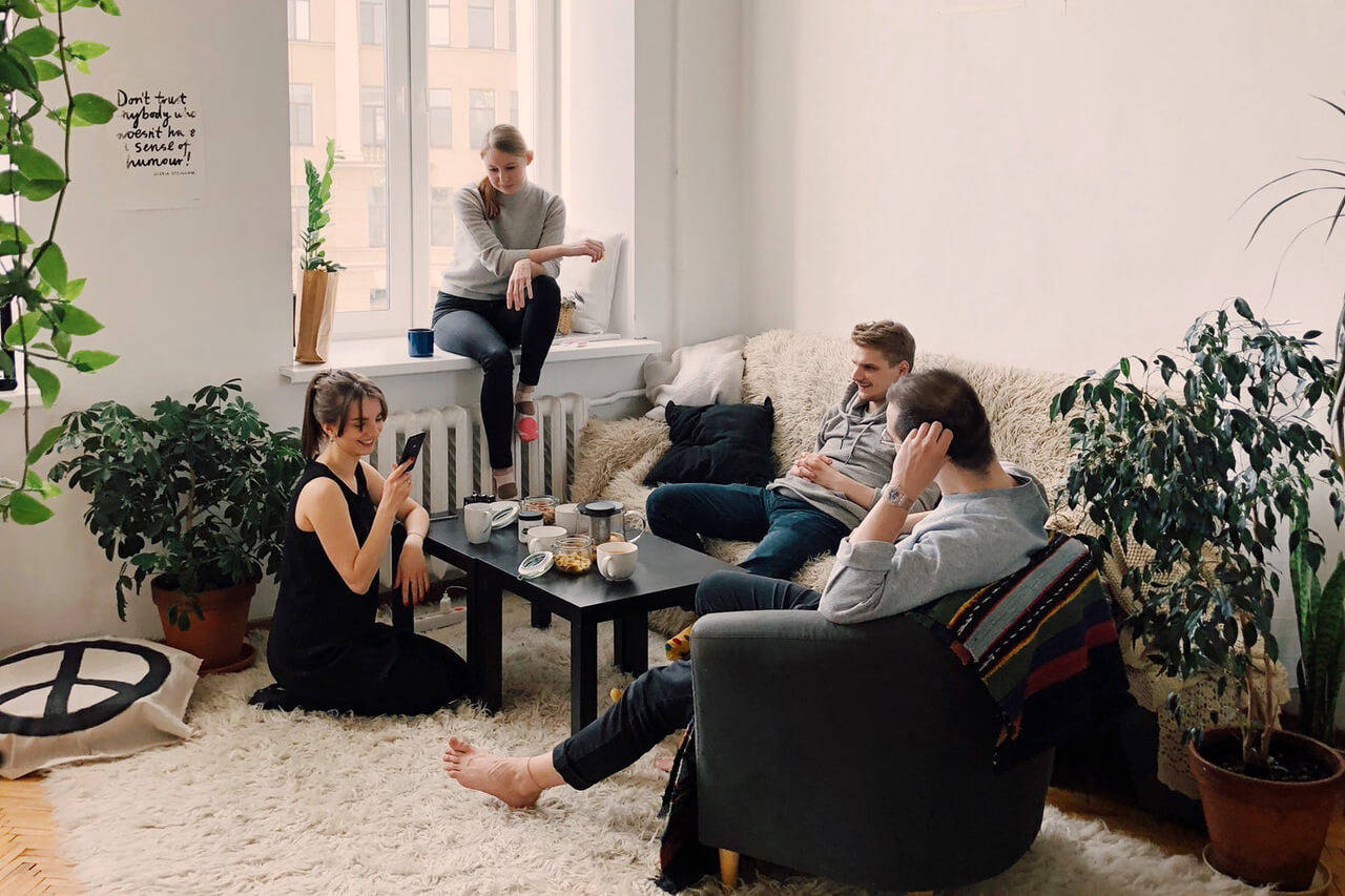 私密、親切、高度互動